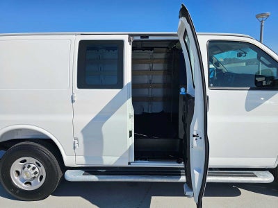 2025 Chevrolet Express Cargo WT