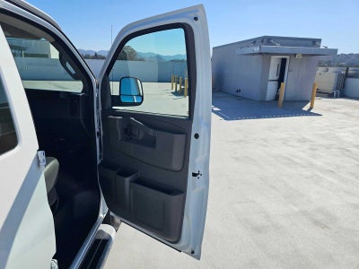 2025 Chevrolet Express Cargo WT