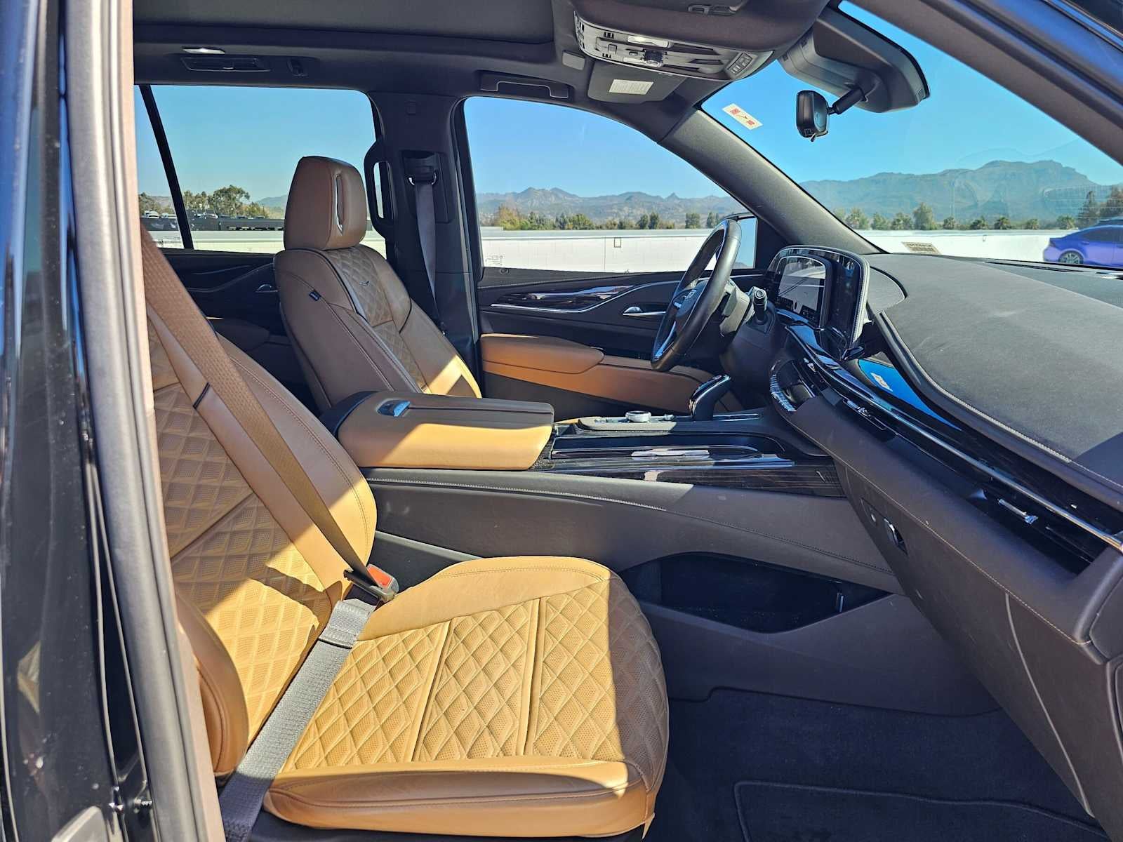2022 Cadillac Escalade Premium Luxury