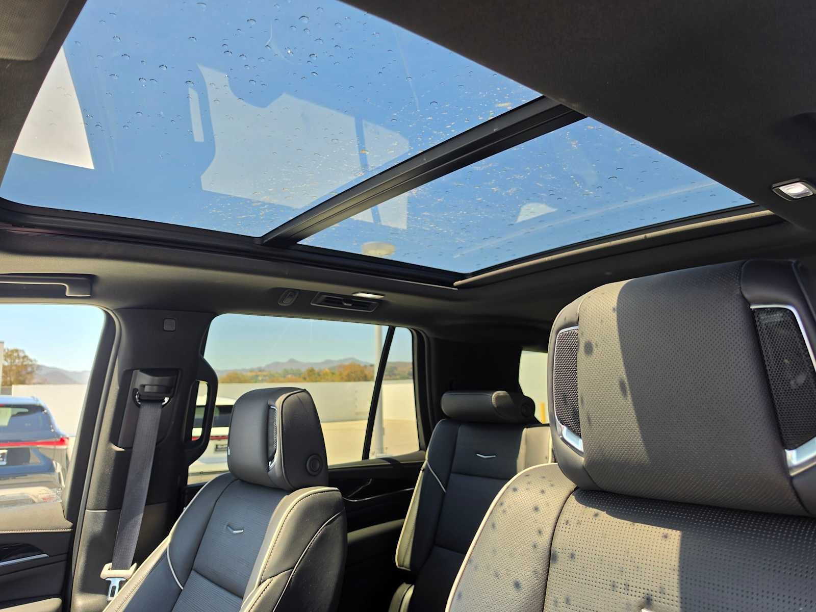 2024 Cadillac Escalade Sport