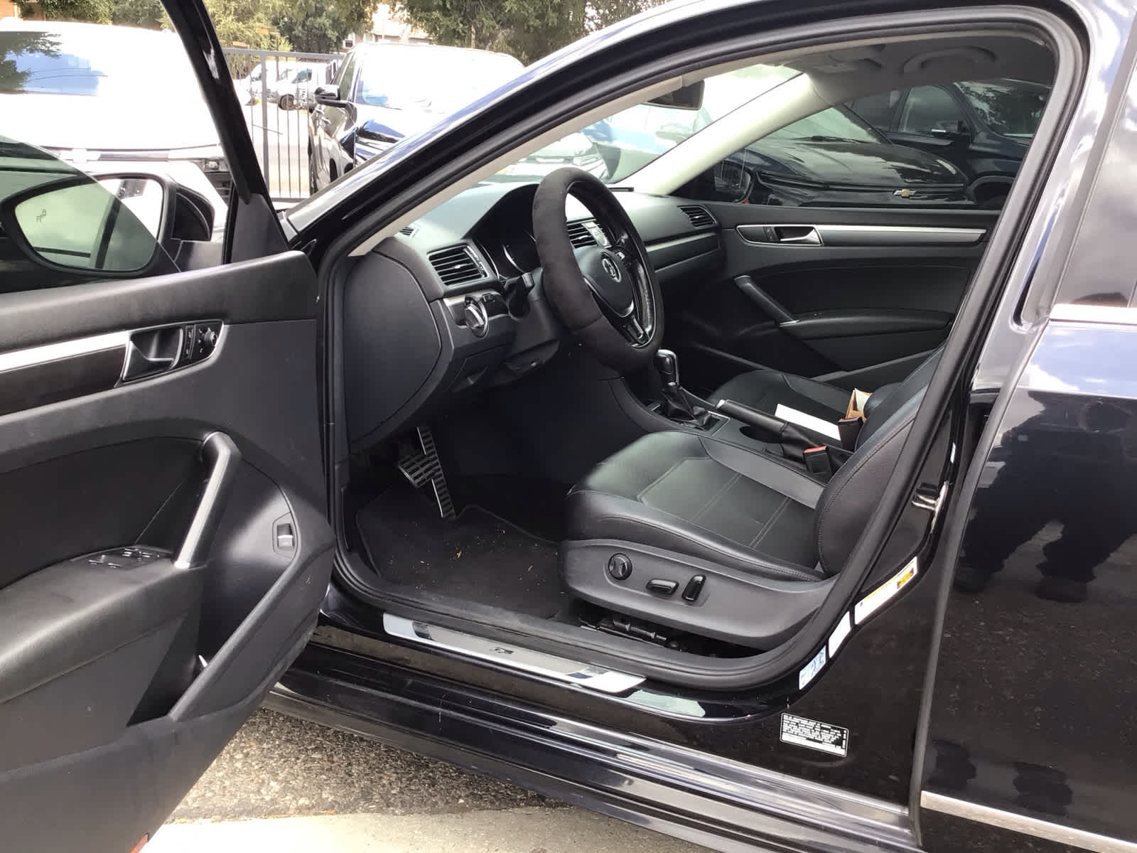 2017 Volkswagen Passat R-Line w/Comfort Pkg
