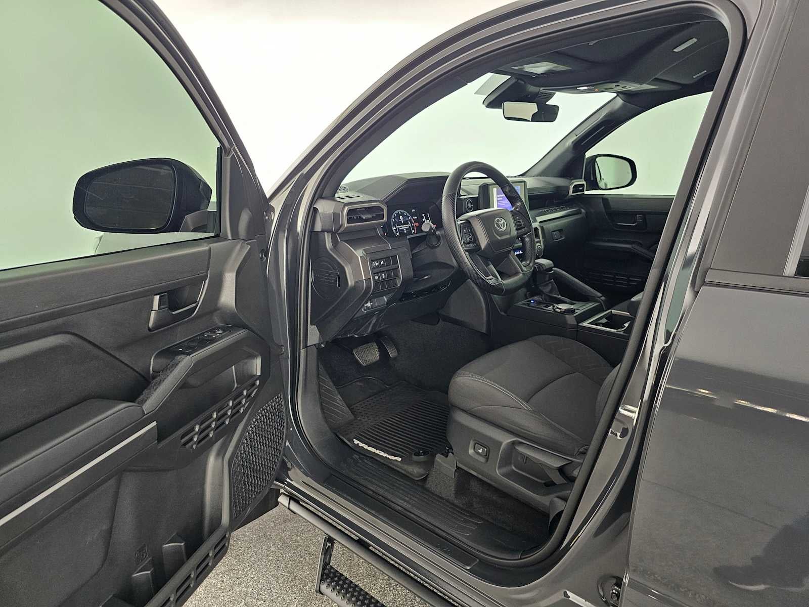 2025 Toyota Tacoma 4WD SR