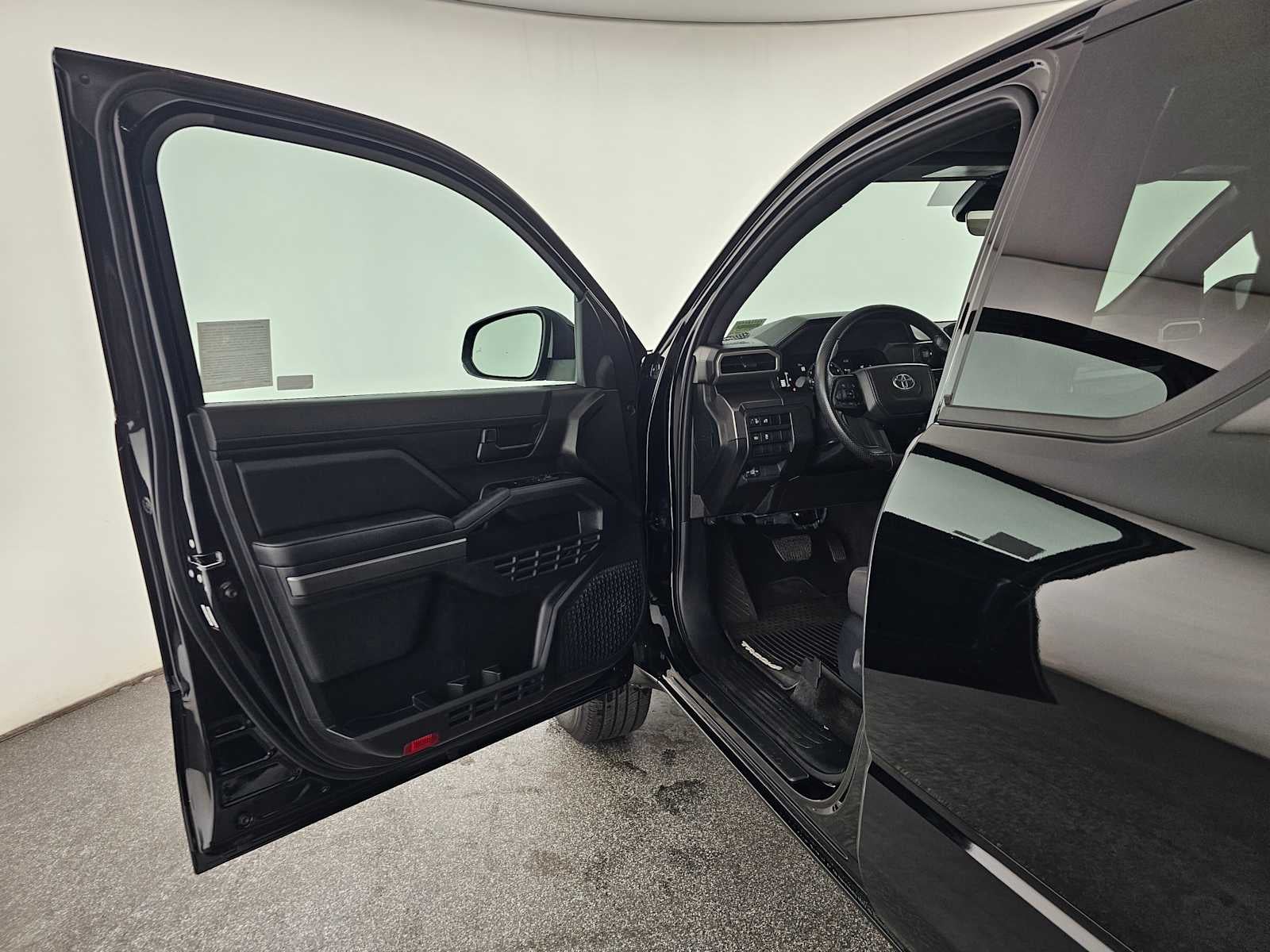 2025 Toyota Tacoma 2WD SR5