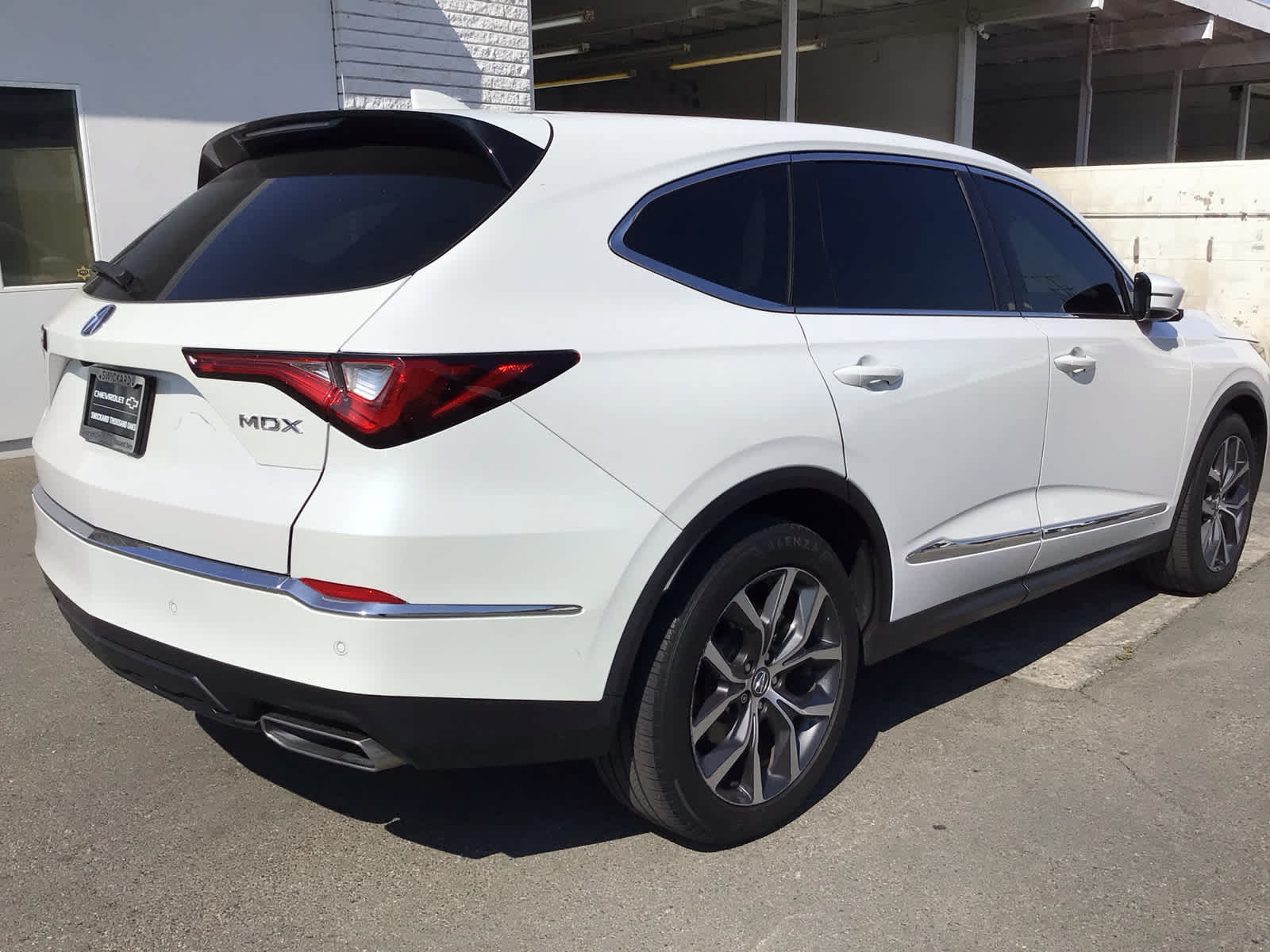 2023 Acura MDX w/Technology Package