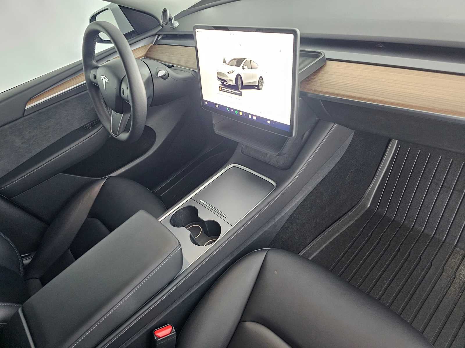 2025 Tesla Model Y Long Range