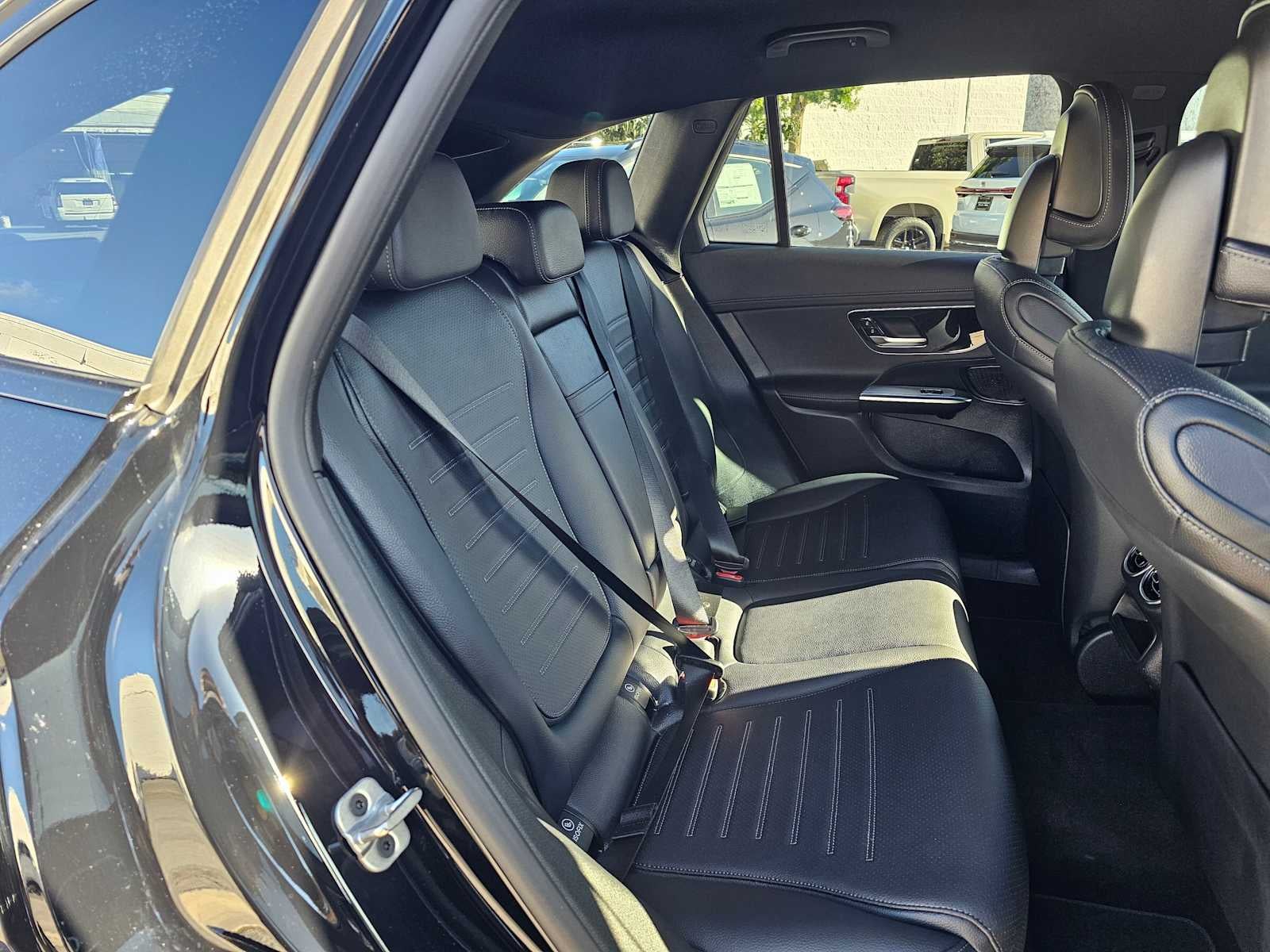 2025 Mercedes-Benz GLC GLC 300