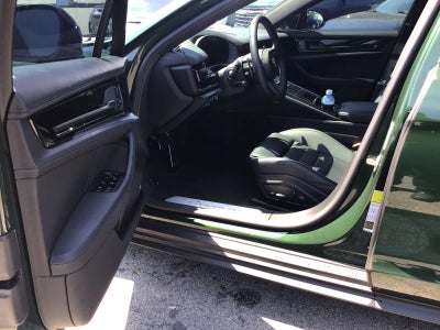 2026 Porsche Panamera 4DR RWD