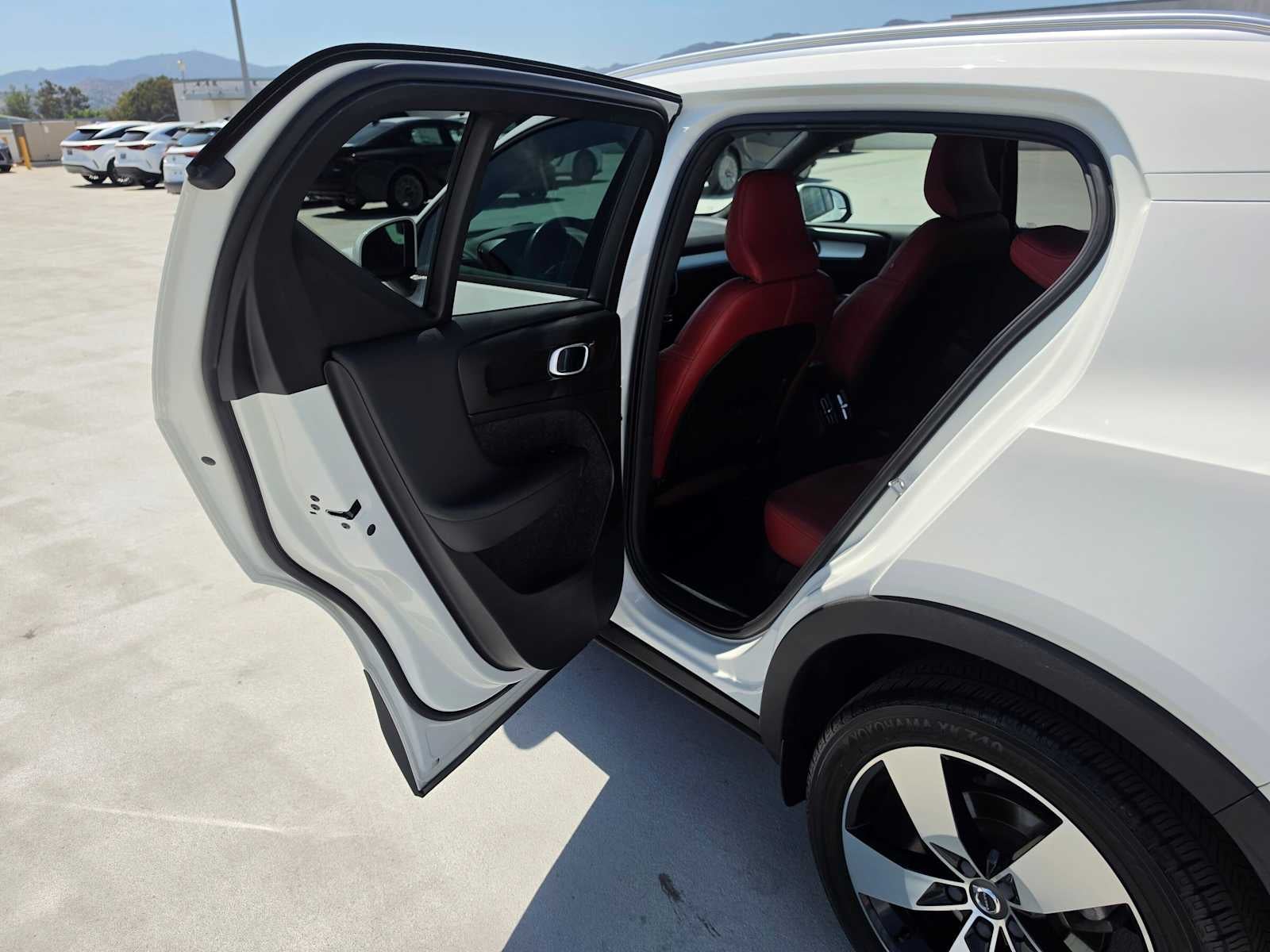 2019 Volvo XC40 Momentum
