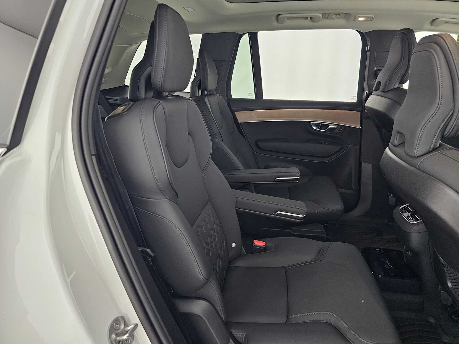 2025 Volvo XC90 Plus