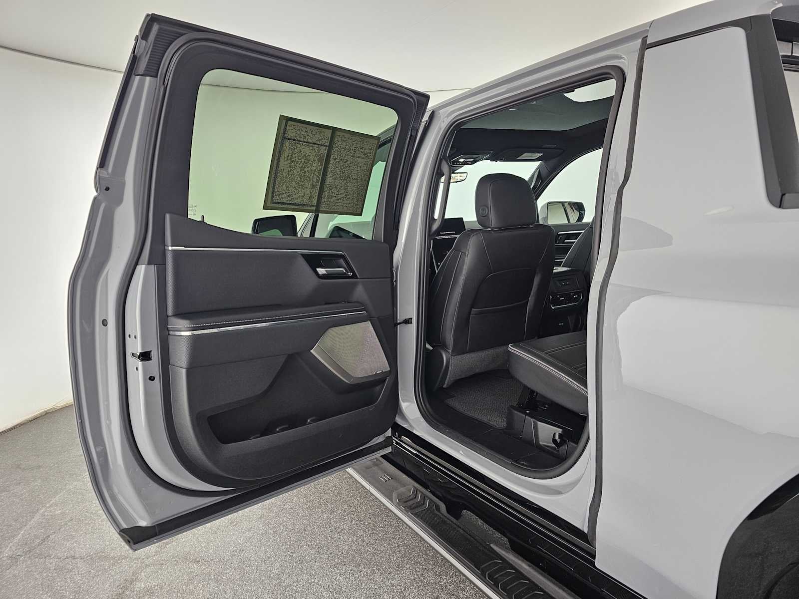 2024 GMC Sierra EV Denali Edition 1