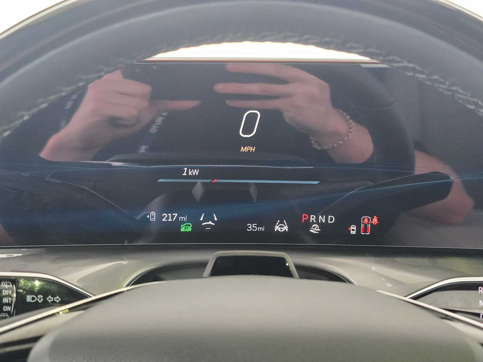 2026 Cadillac VISTIQ Sport