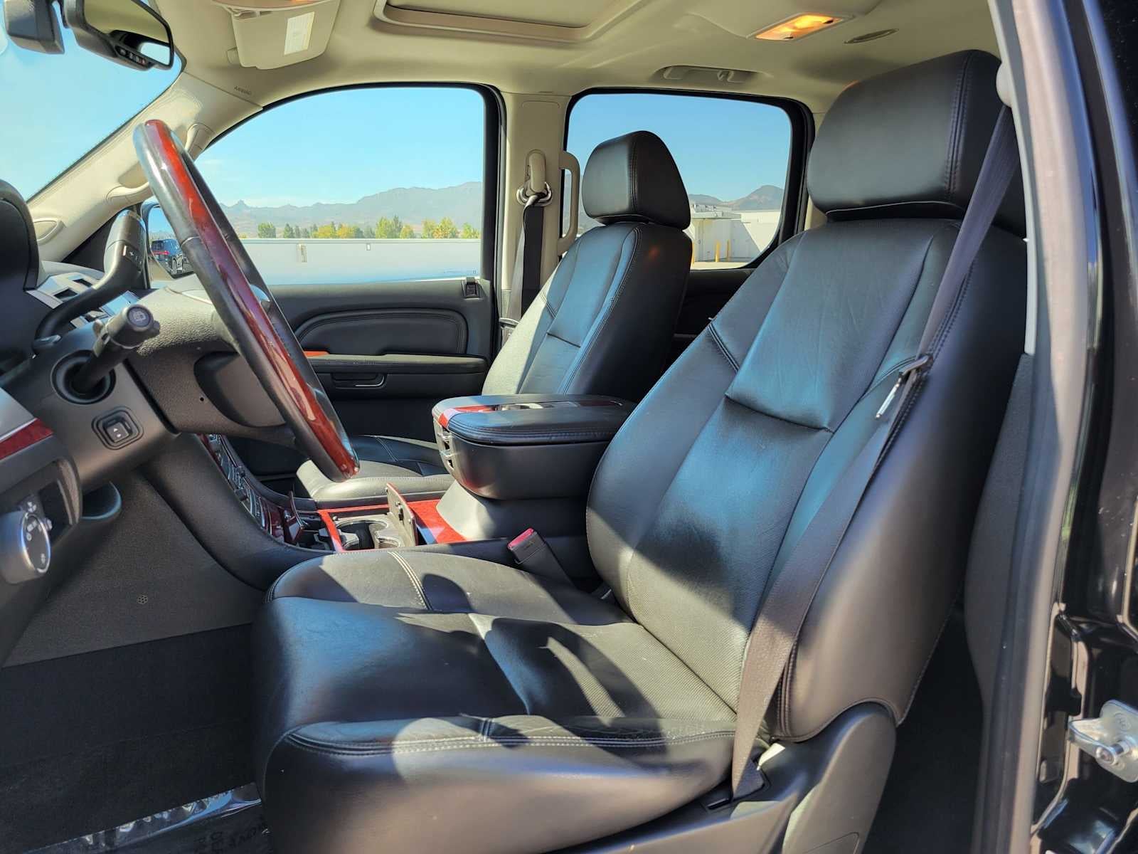 2009 Cadillac Escalade ESV 4DR SUV 2WD