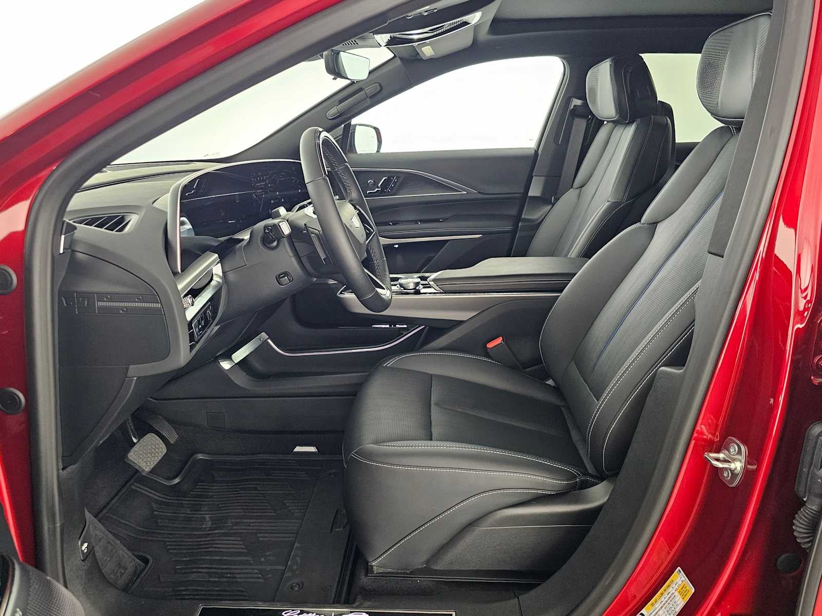 2025 Cadillac LYRIQ Luxury 3