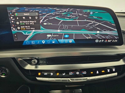 2025 Cadillac LYRIQ Luxury 3