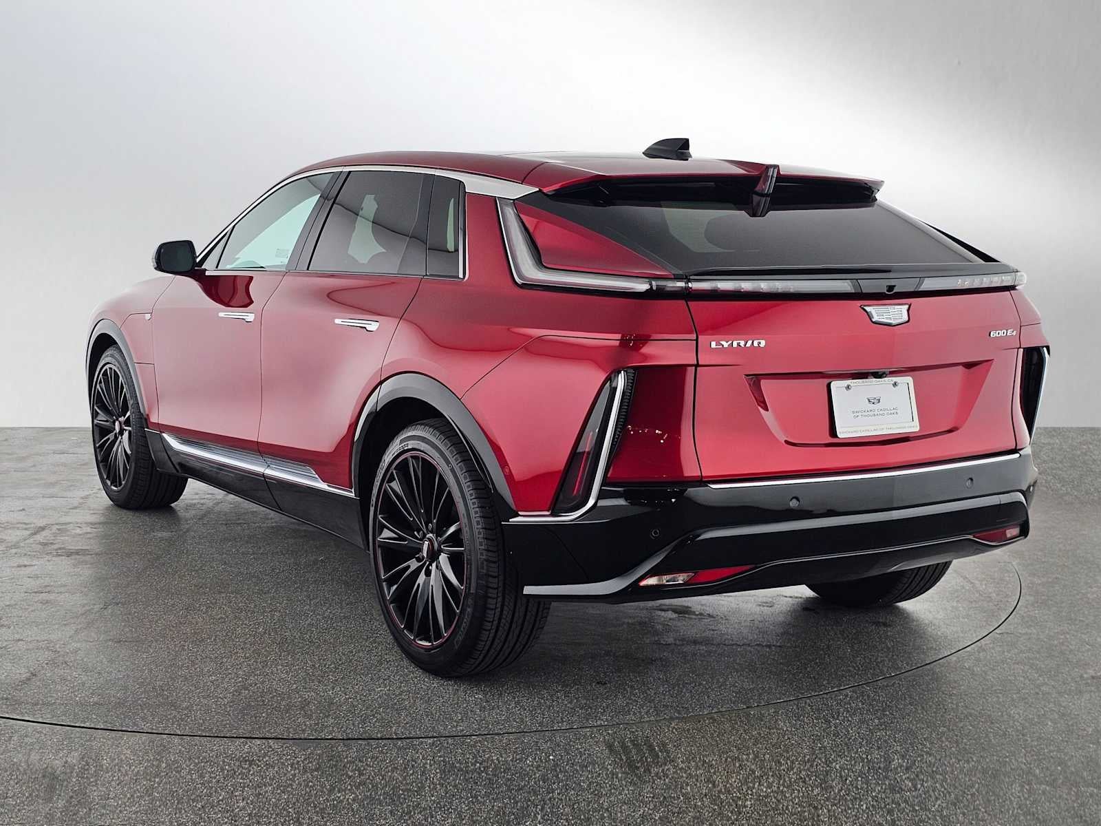 2025 Cadillac LYRIQ Luxury 3