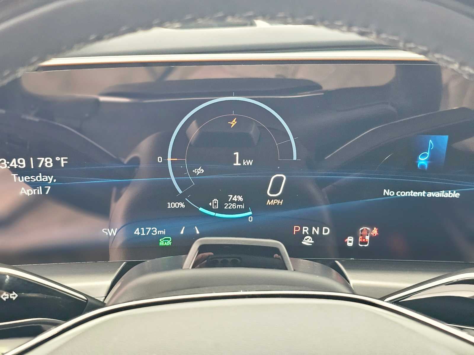 2025 Cadillac LYRIQ Luxury 3