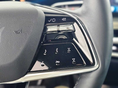 2025 Cadillac LYRIQ Luxury 3