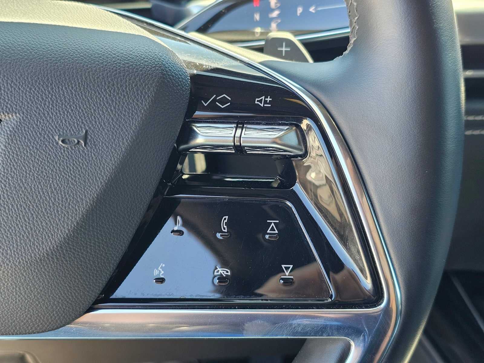 2025 Cadillac Escalade ESV Sport