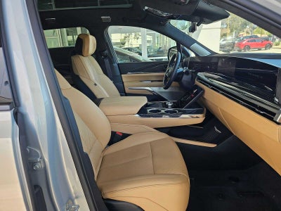2025 Cadillac ESCALADE IQ Luxury 2