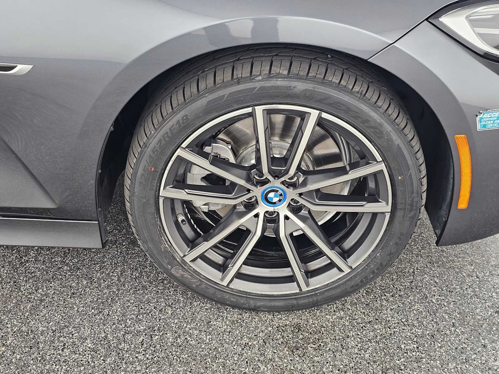 2022 BMW 3 Series 330e xDrive