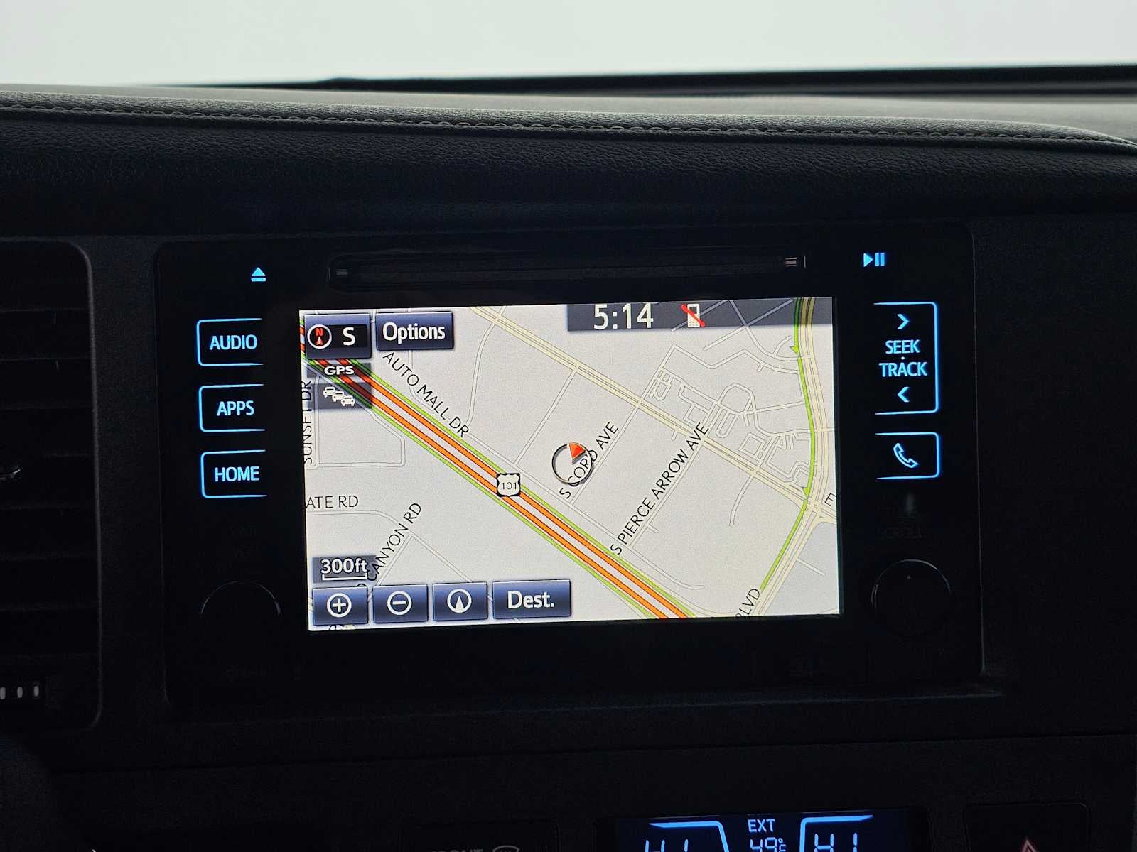 2017 Toyota Sienna XLE Auto Access Seat