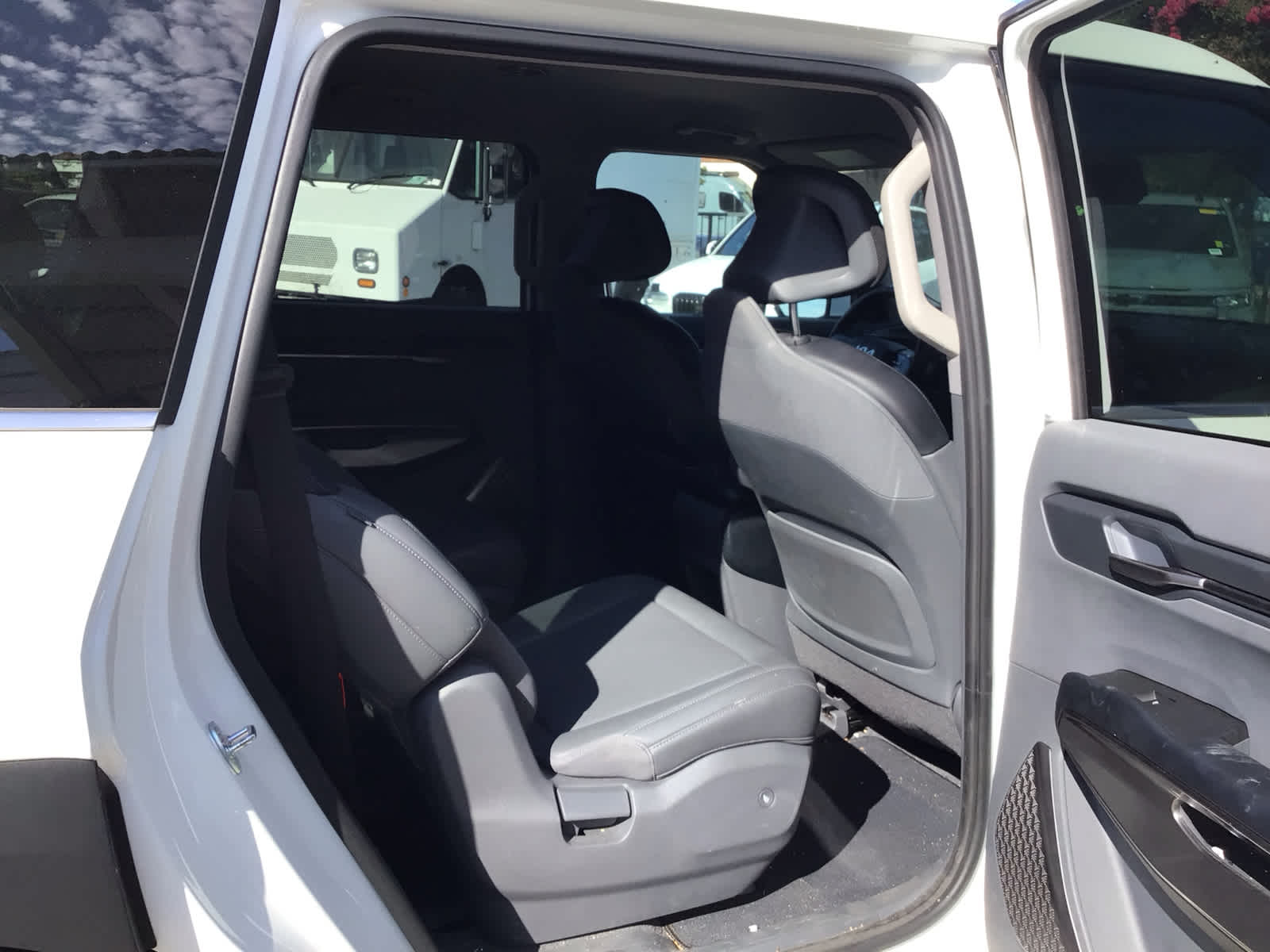2024 Kia EV9 Light Long Range