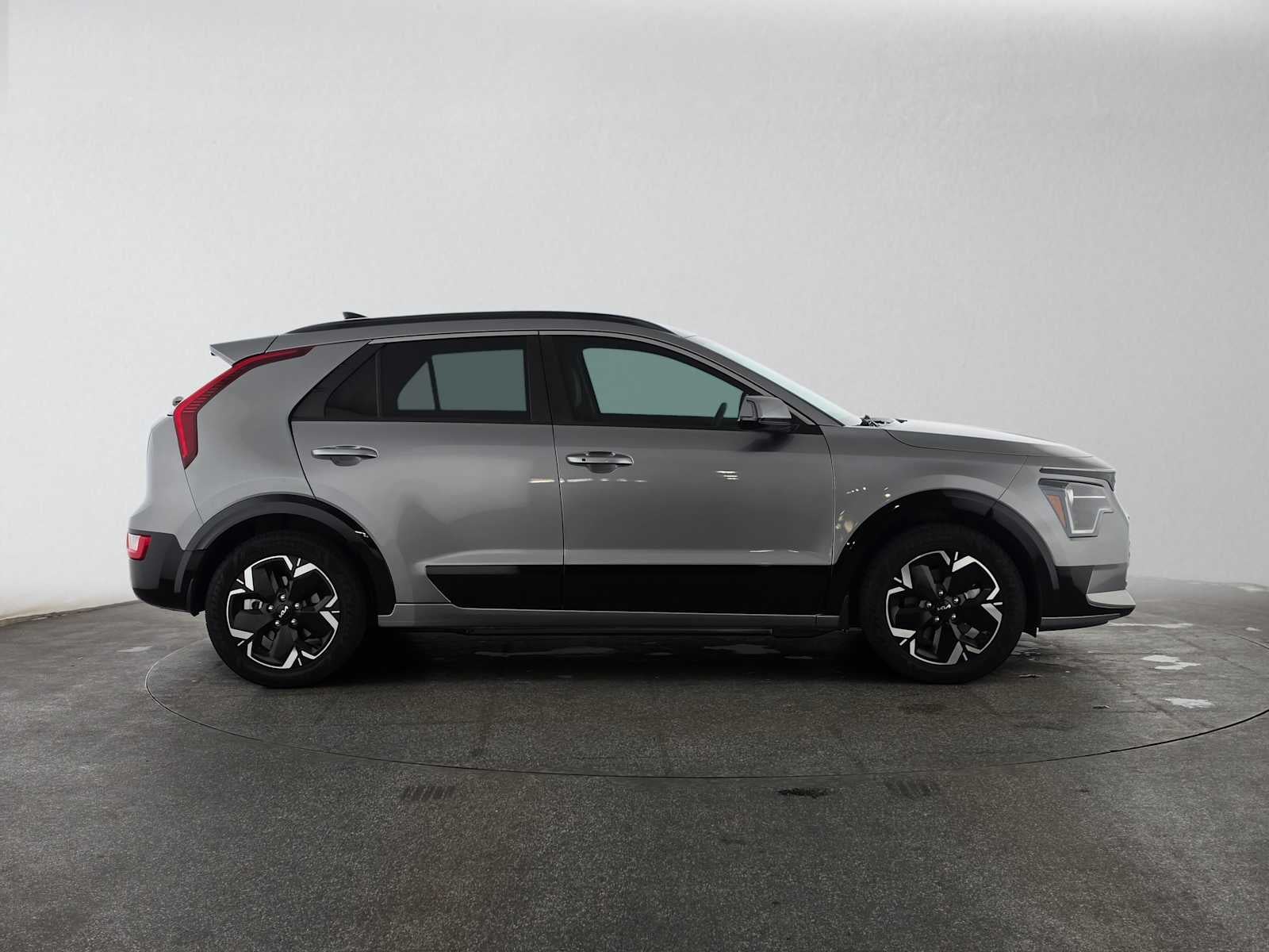 2023 Kia Niro EV Wind