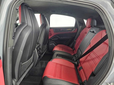2024 Porsche Cayenne Turbo GT