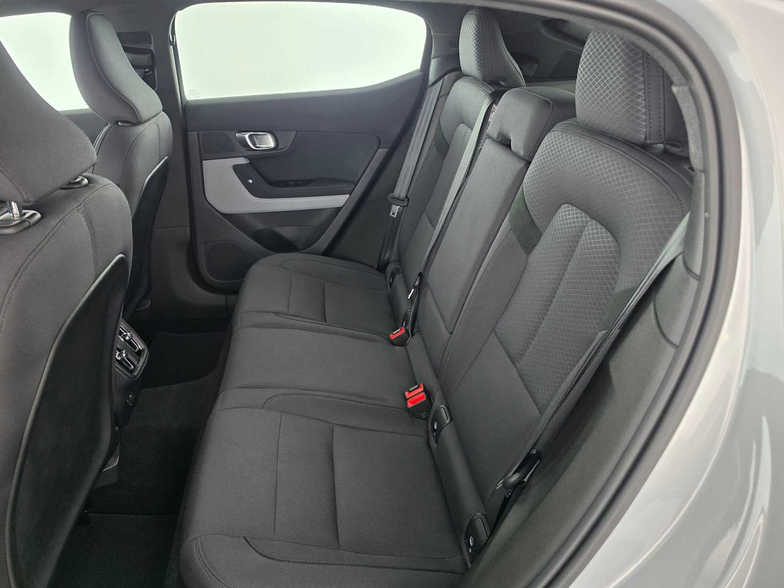 2024 POLESTAR 2 4DR SING MOTR LON