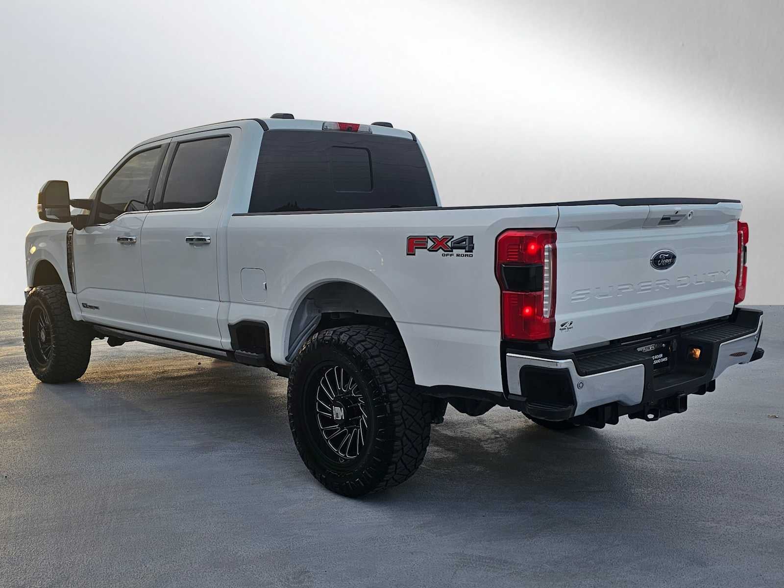 2023 Ford Super Duty F-250 SRW LARIAT