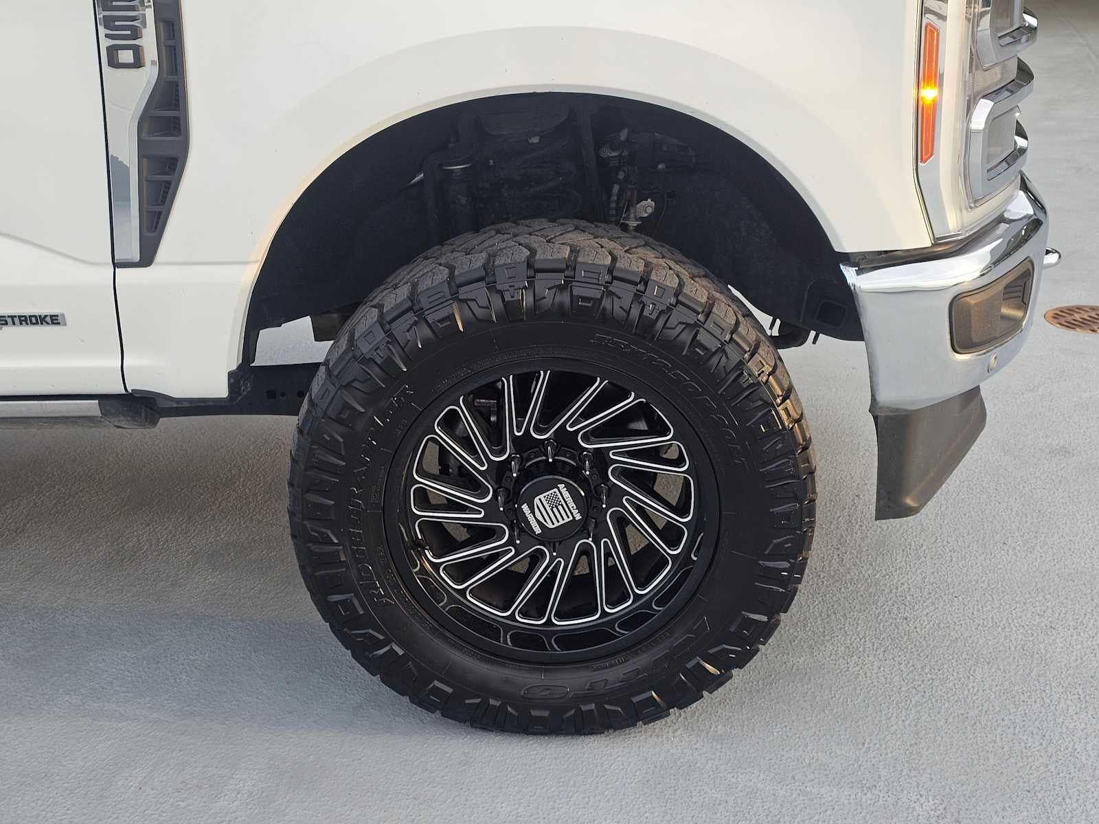 2023 Ford Super Duty F-250 SRW LARIAT