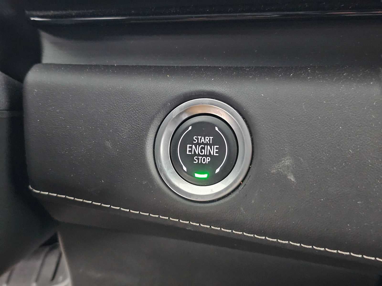 2024 Cadillac Escalade ESV 4WD Premium Luxury Platinum