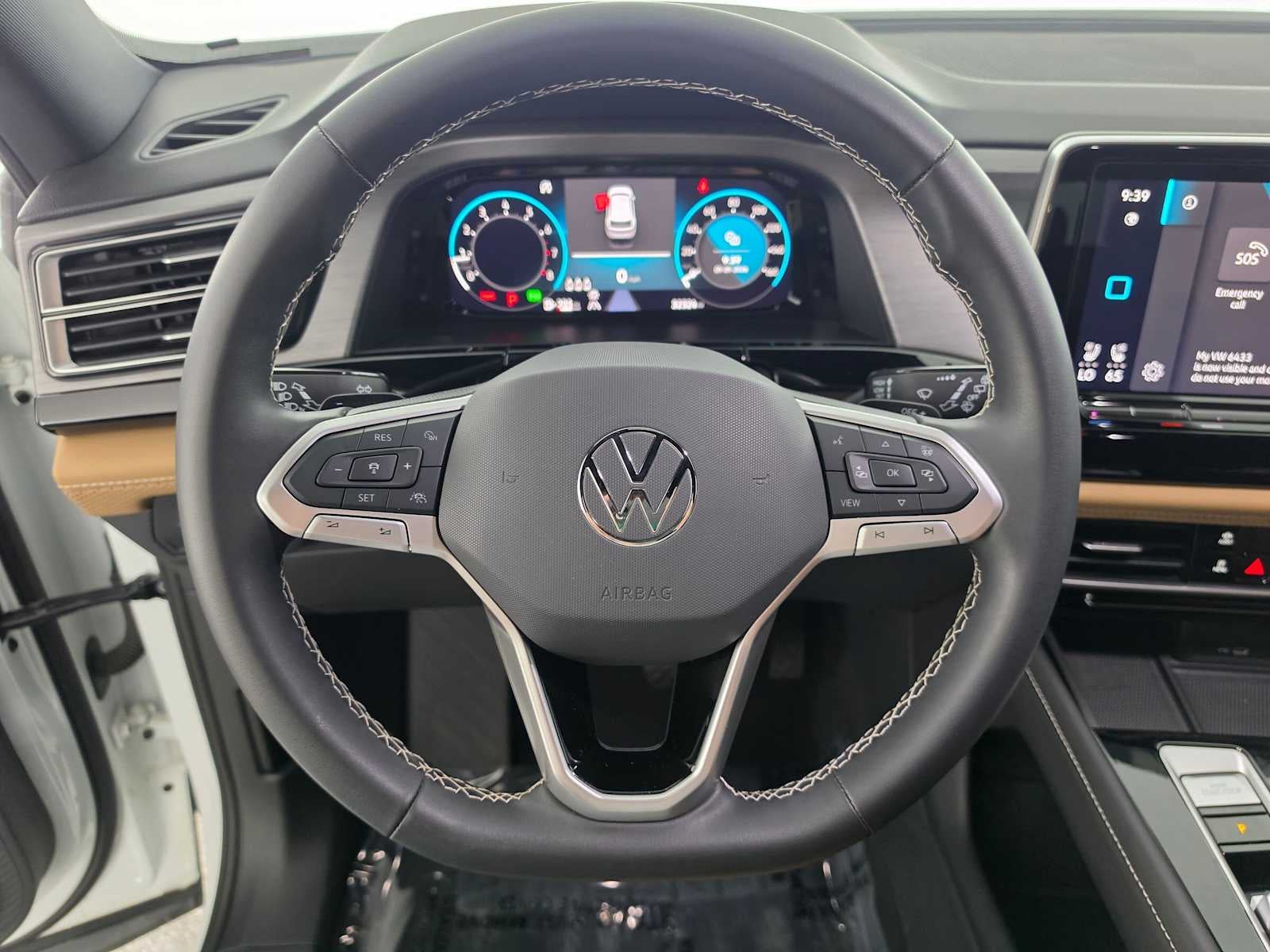 2024 Volkswagen Atlas Cross Sport 2.0T SE w/Technology