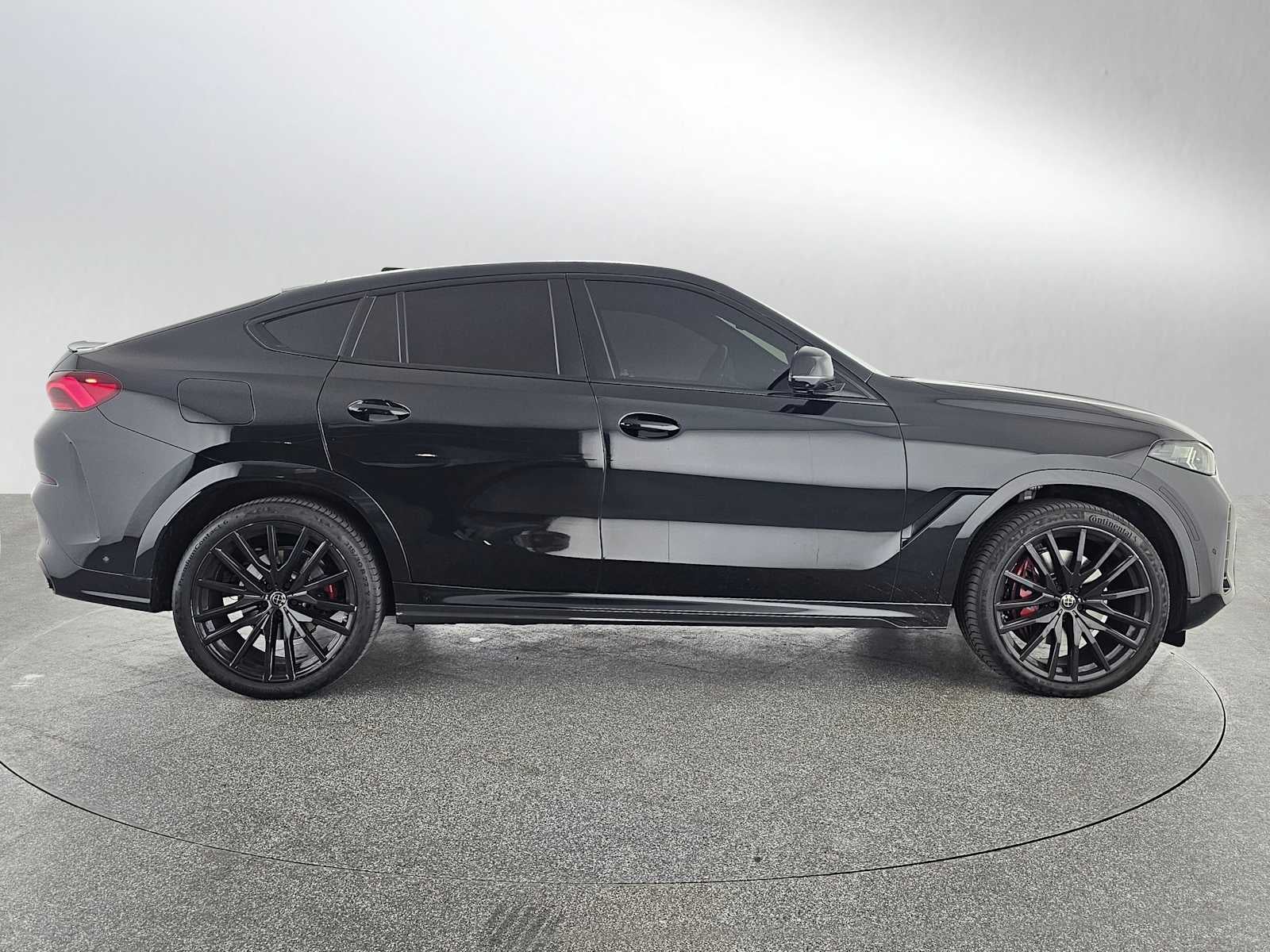 2024 BMW X6 xDrive40i