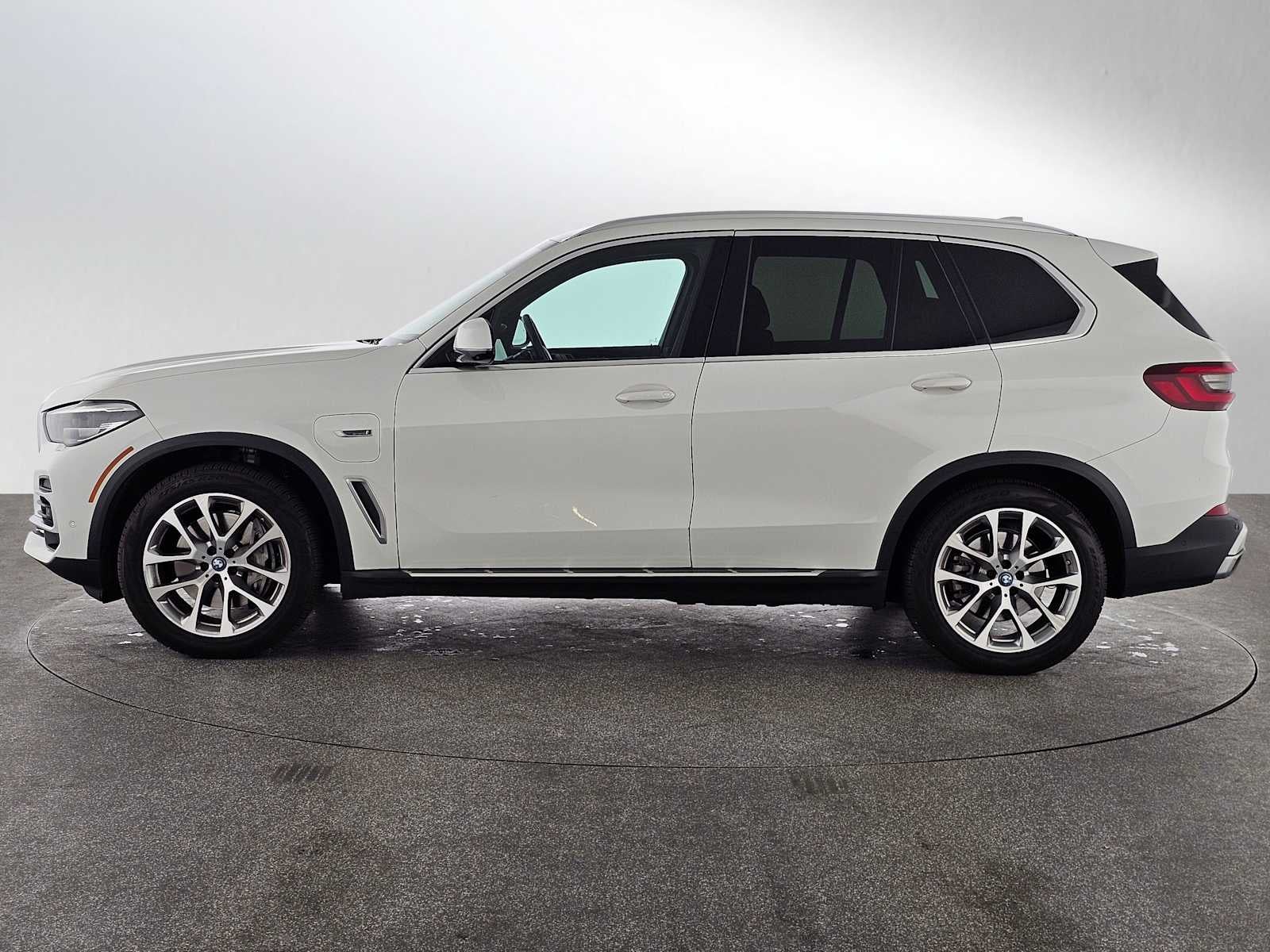 2023 BMW X5 xDrive45e