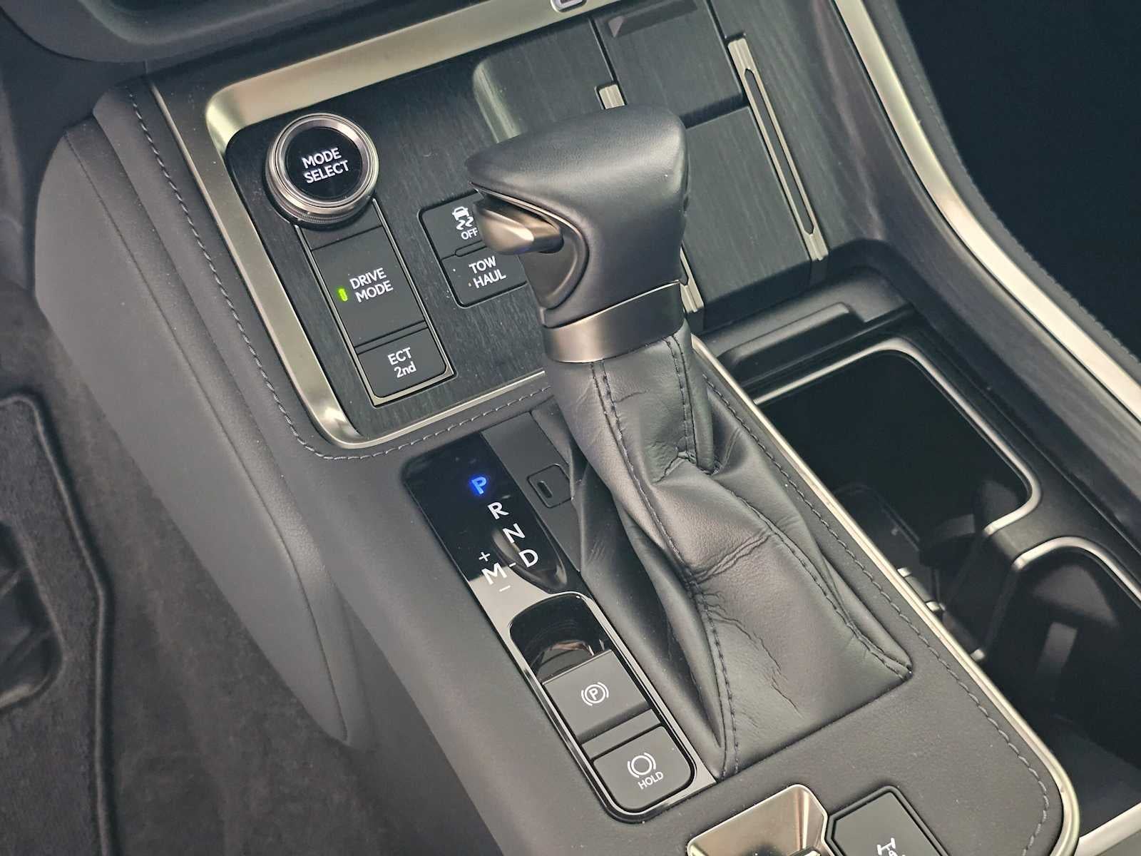 2024 Lexus GX Luxury+