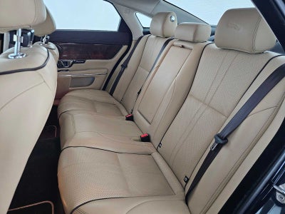 2019 Jaguar XJ XJ R-Sport