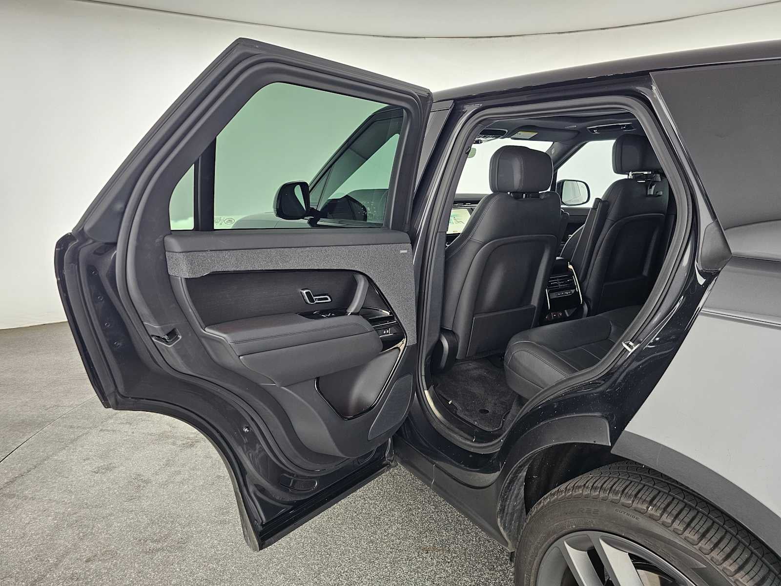 2023 Land Rover Range Rover Sport SE