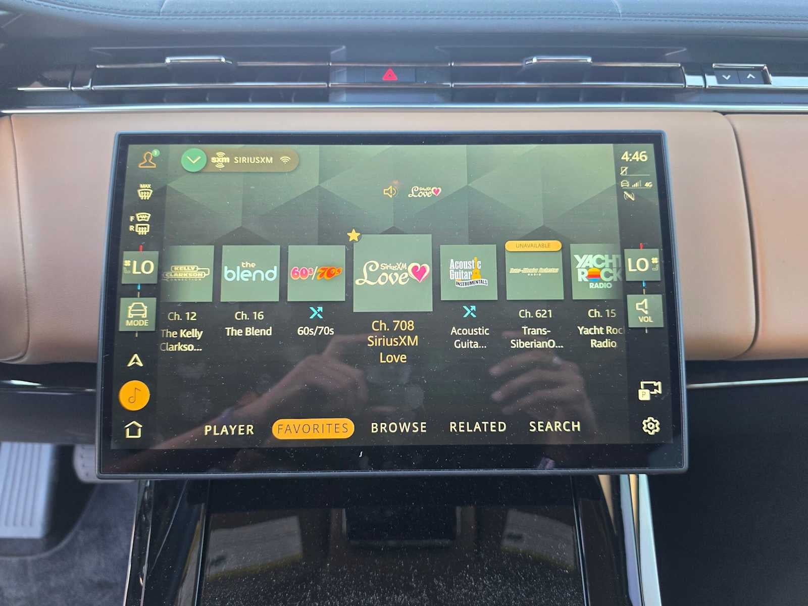 2025 Land Rover Range Rover Sport SE