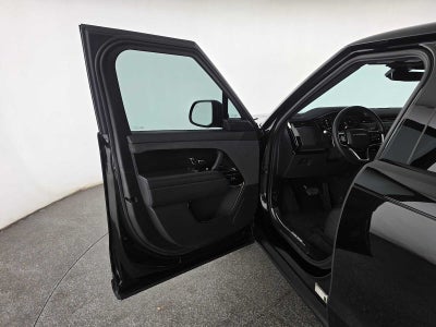 2025 Land Rover Range Rover Sport SE