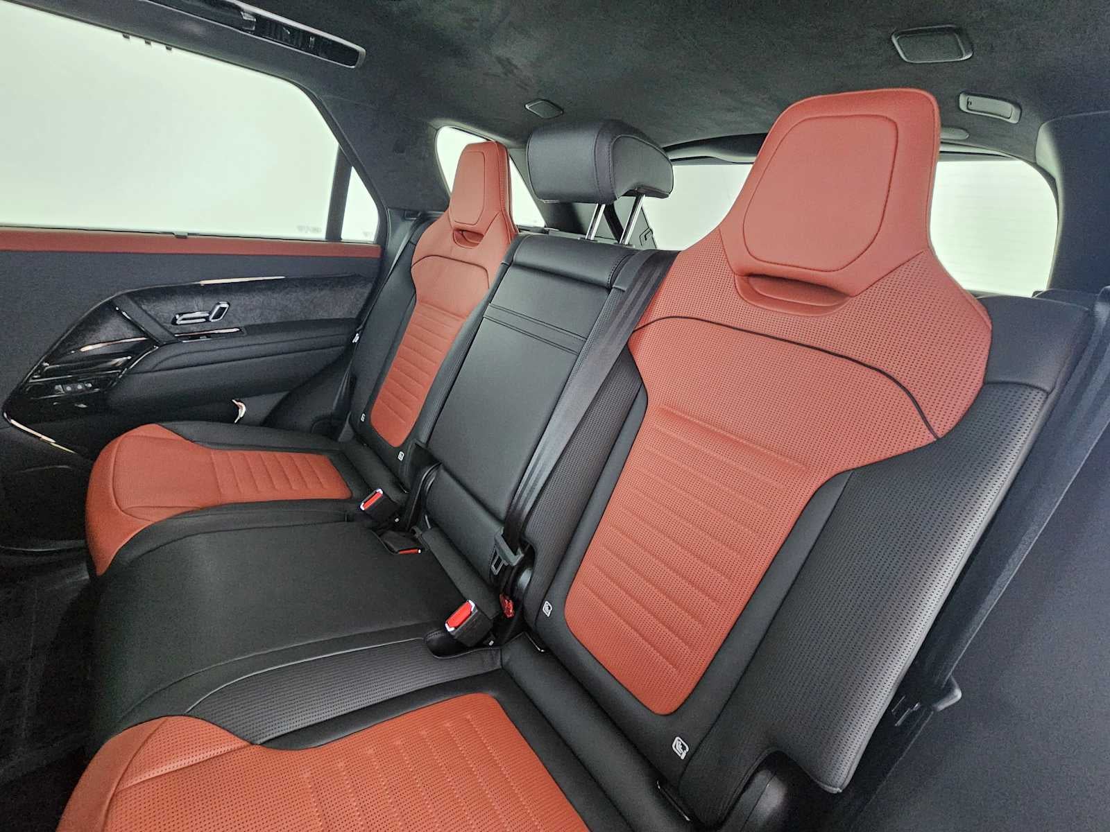 2026 Land Rover Range Rover Sport SV