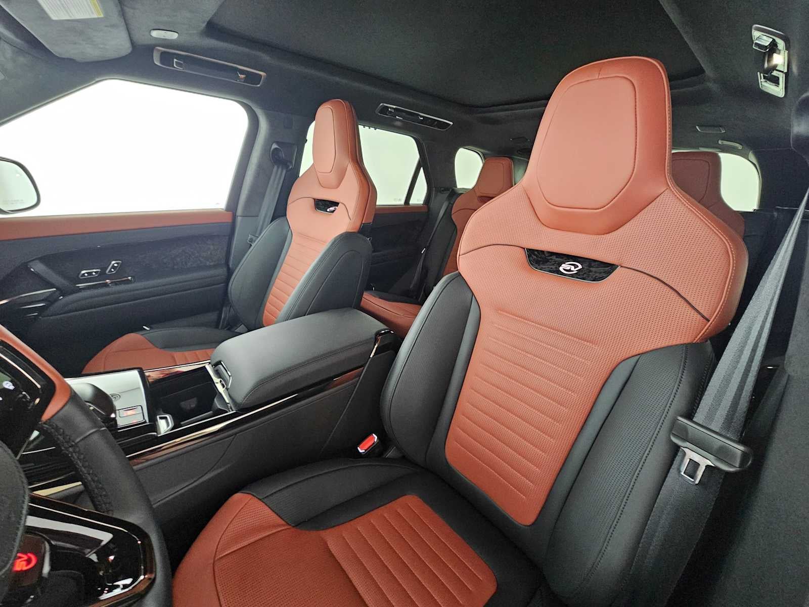 2026 Land Rover Range Rover Sport SV