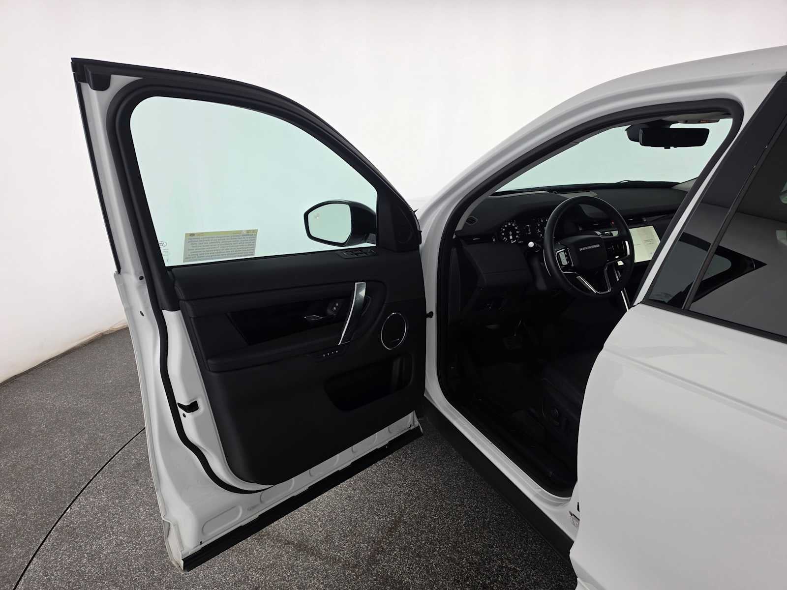 2025 Land Rover Discovery Sport S