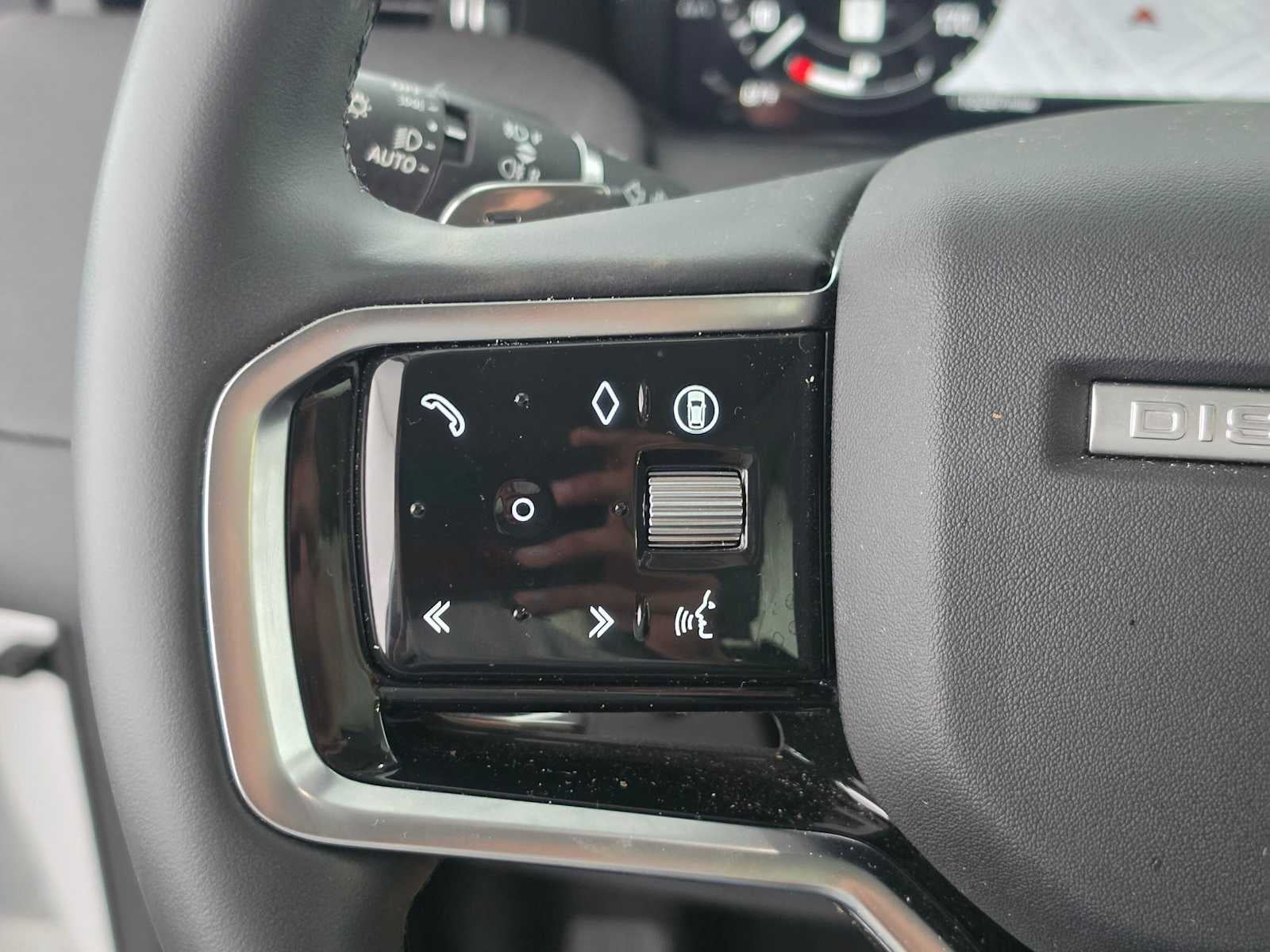 2025 Land Rover Discovery Sport S