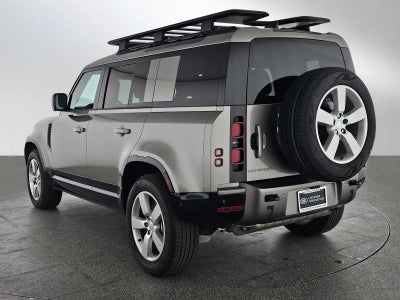 2025 Land Rover Defender X-Dynamic SE
