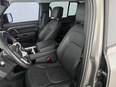2025 Land Rover Defender X-Dynamic SE