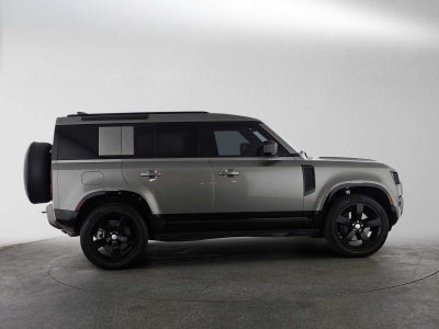 2025 Land Rover Defender X-Dynamic SE