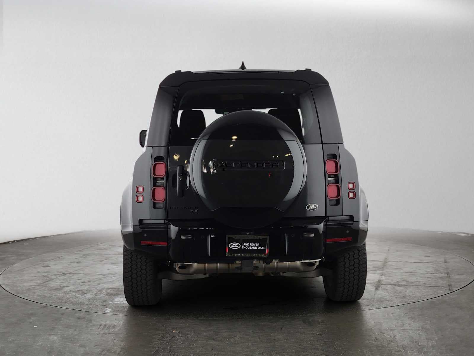 2023 Land Rover Defender X-Dynamic SE
