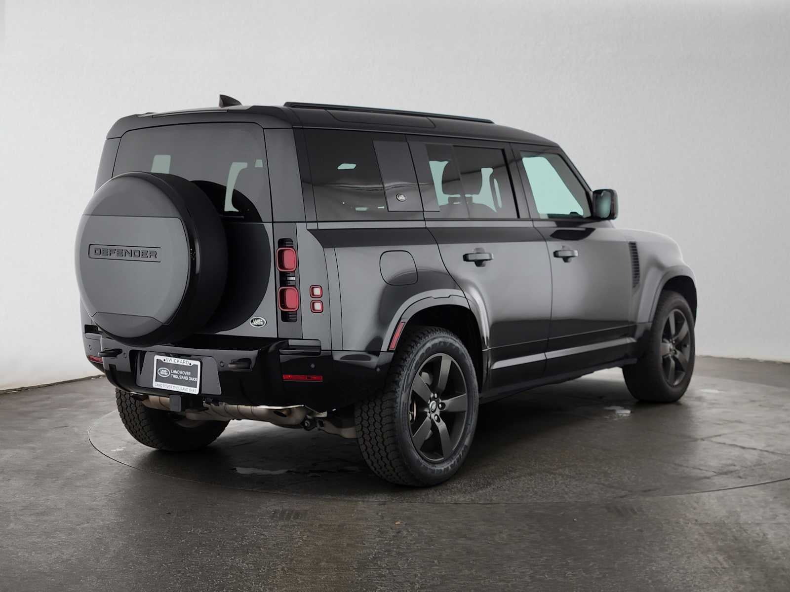 2023 Land Rover Defender X-Dynamic SE