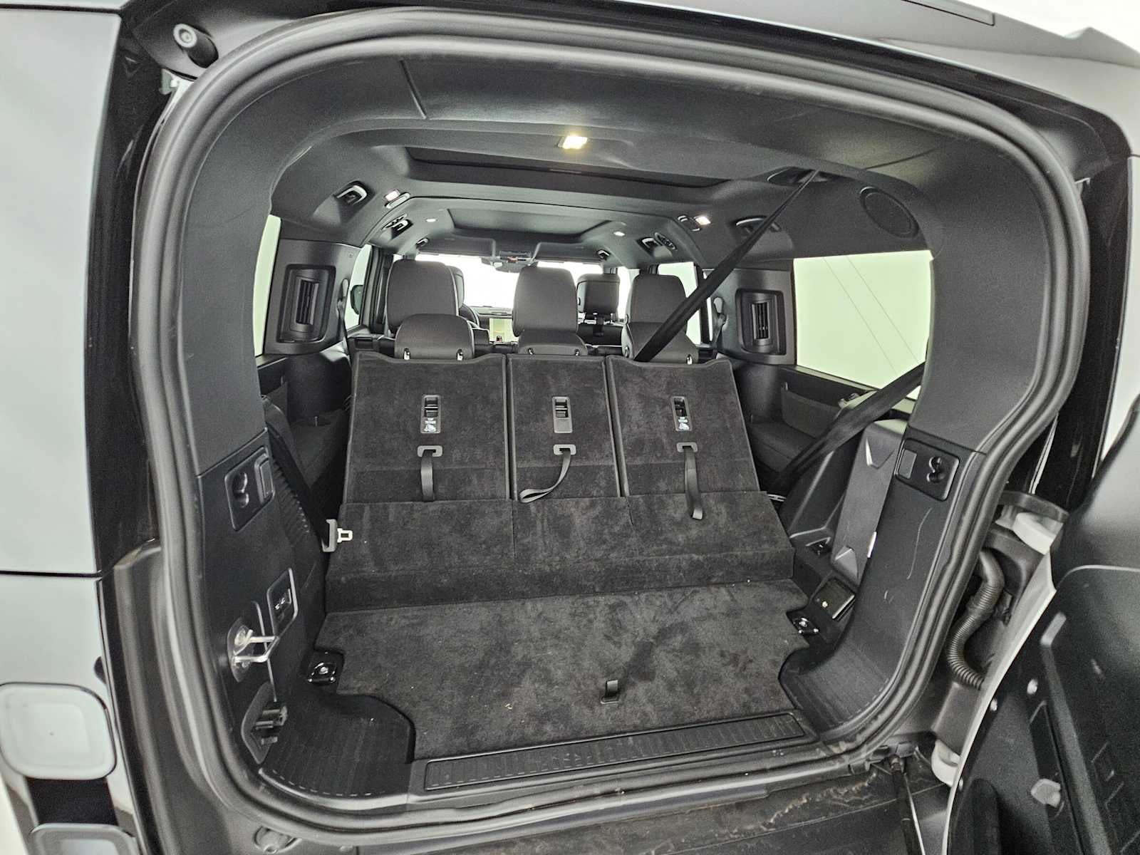 2026 Land Rover Defender X-Dynamic SE